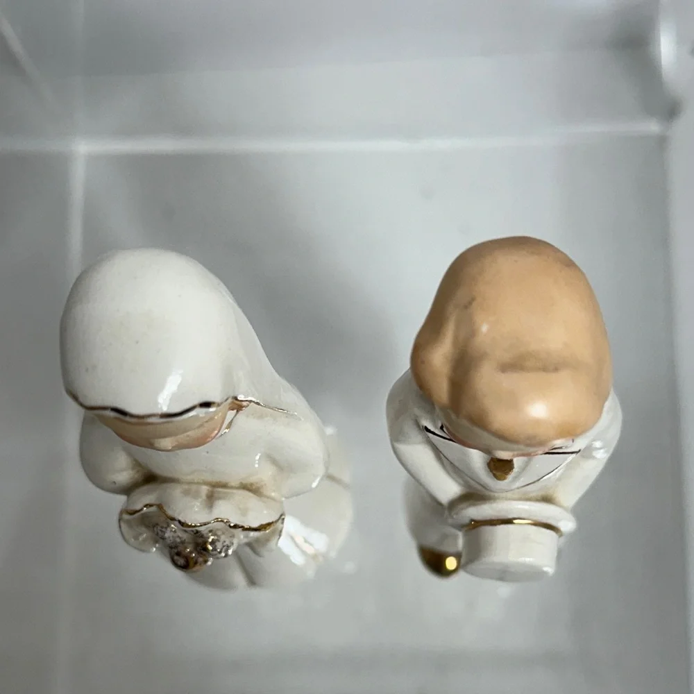 Vintage 40’s-50’s Japan Bride & Groom Ceramic Wedding Cake Toppers